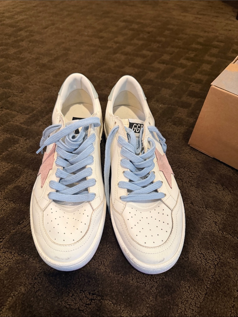Golden Goose White Leather Sneakers with Pink Star and Light Blue Laces - Picture 5 of 5